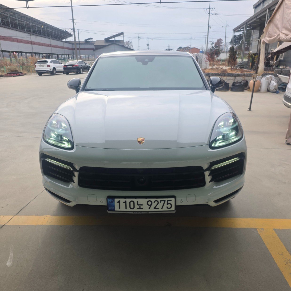 PORSCHE CAYENNE - View 1