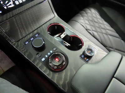 2025 Genesis GV80 — миниатюра 14