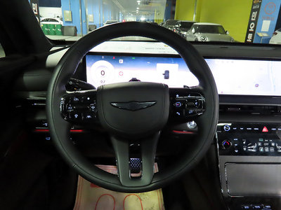 2025 Genesis GV80 — миниатюра 11