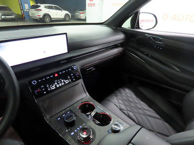 2025 Genesis GV80 — миниатюра 12