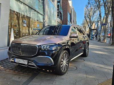 MERCEDES-BENZ GLS - 1