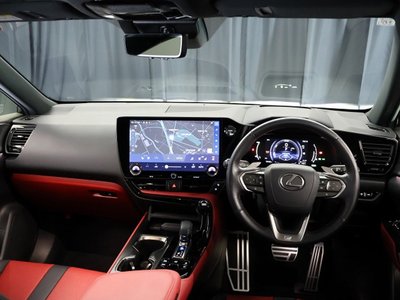 صورة 2 لـ 2023 Lexus NX