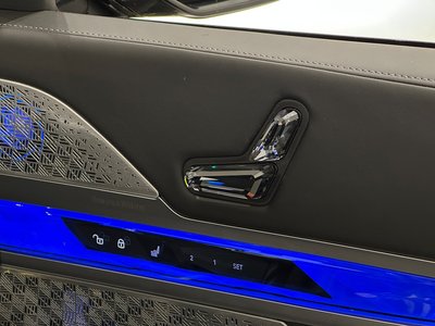2025 BMW I7 — миниатюра 20