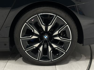 2025 BMW I7 — миниатюра 58