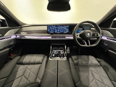 2025 BMW I7 — миниатюра 41