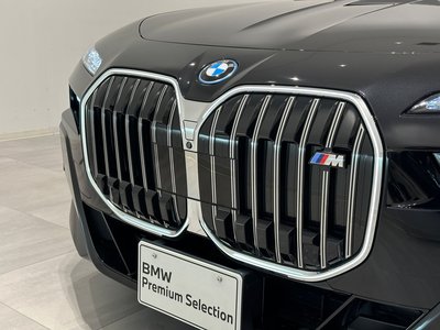 2025 BMW I7 — миниатюра 16