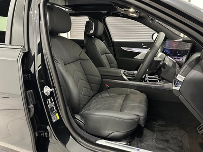 2025 BMW I7 — миниатюра 46