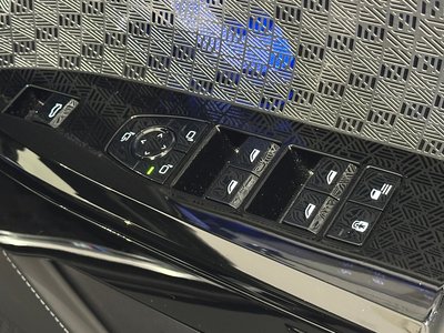 2025 BMW I7 — миниатюра 21