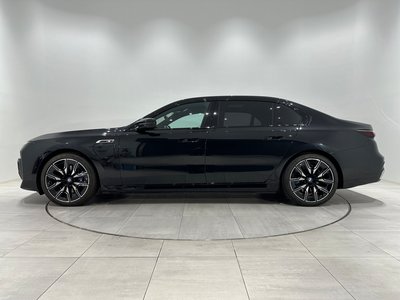 2025 BMW I7 — миниатюра 12