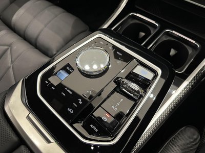 2025 BMW I7 — миниатюра 28
