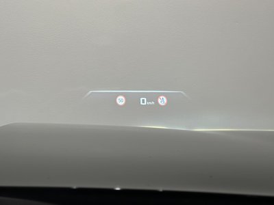 2025 BMW I7 — миниатюра 33