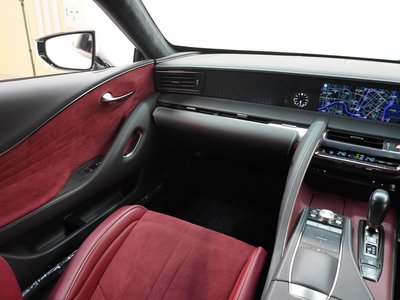 صورة مصغرة 42 لـ 2017 Lexus LC