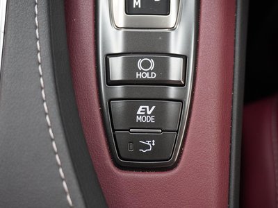 صورة مصغرة 24 لـ 2017 Lexus LC