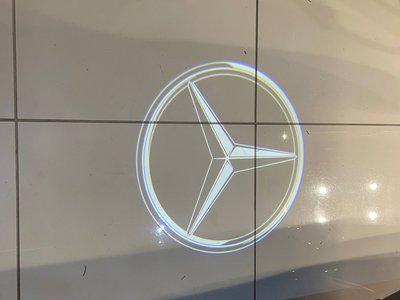 MERCEDES-BENZ EQE - 6