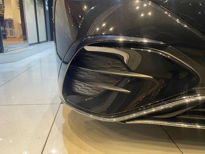 MERCEDES-BENZ EQE - 5