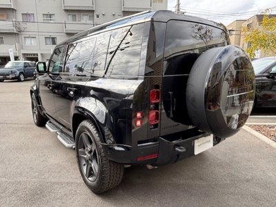 LAND ROVER DEFENDER - 9