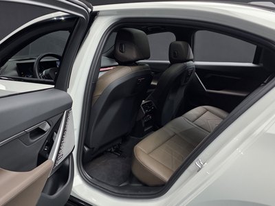 صورة مصغرة 16 لـ 2025 BMW 5 SERIES