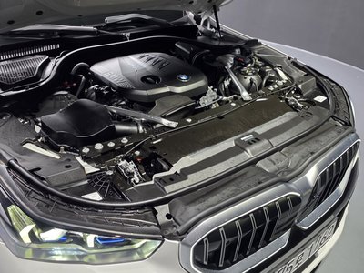 صورة 7 لـ 2025 BMW 5 SERIES