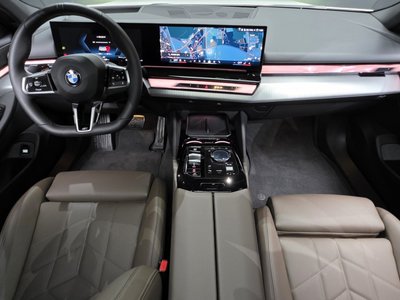 صورة 5 لـ 2025 BMW 5 SERIES