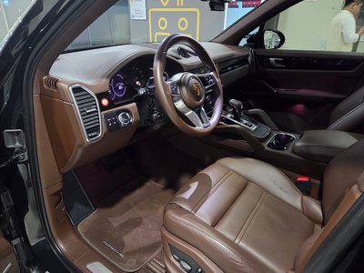 PORSCHE CAYENNE - 10