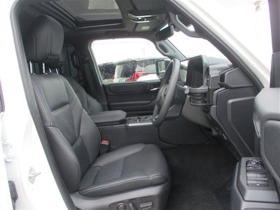 2024 Toyota LAND CRUISER 250 photo 4