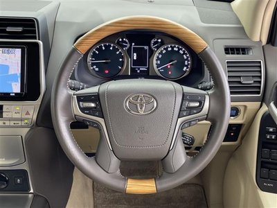 TOYOTA LAND CRUISER PRADO - 2