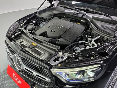 MERCEDES-BENZ GLC - 7