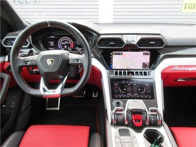 2019 Lamborghini URUS — миниатюра 23