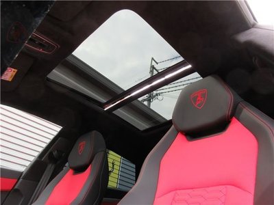 2019 Lamborghini URUS — миниатюра 36