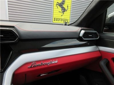 2019 Lamborghini URUS — миниатюра 31