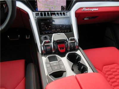 2019 Lamborghini URUS — миниатюра 27