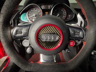 AUDI R8 - 8