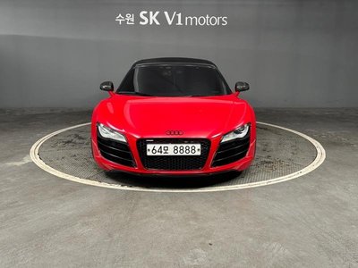 AUDI R8 - 1
