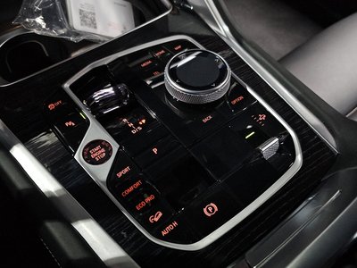 2025 BMW X6 — миниатюра 12