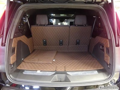 CADILLAC ESCALADE - 8