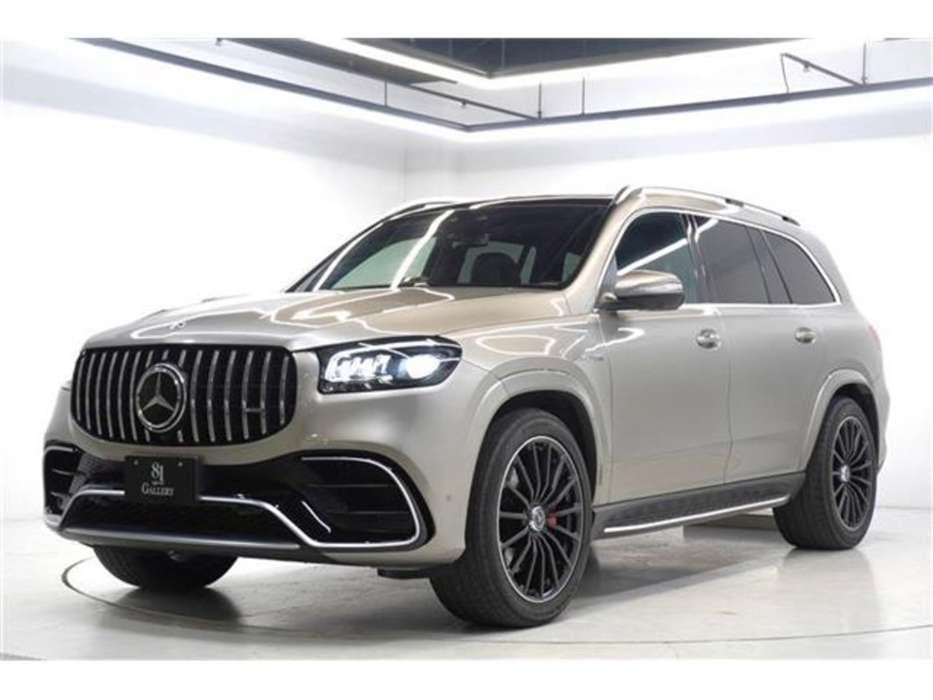 MERCEDES-BENZ GLS AMG - View 1