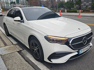 MERCEDES-BENZ E-CLASS - 4