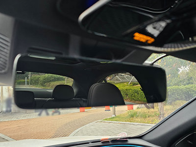 MERCEDES-BENZ E-CLASS - 8