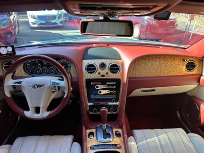 BENTLEY FLYING SPUR - 2