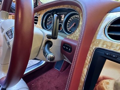 صورة مصغرة 37 لـ 2014 Bentley FLYING SPUR