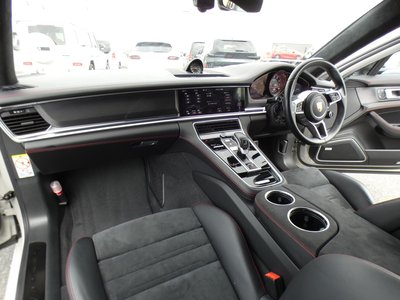 2019 Porsche PANAMERA — миниатюра 7
