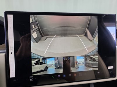 2023 Tesla MODEL X thumbnail 20