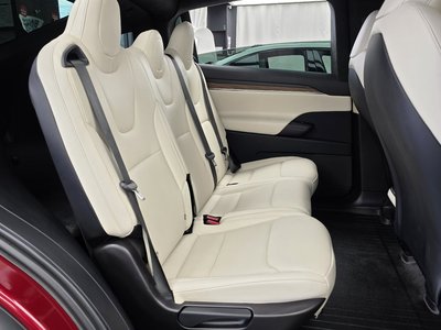 2023 Tesla MODEL X thumbnail 17
