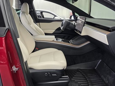 2023 Tesla MODEL X thumbnail 16