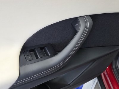 2023 Tesla MODEL X thumbnail 28