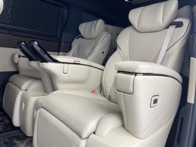 2024 Toyota ALPHARD — миниатюра 35