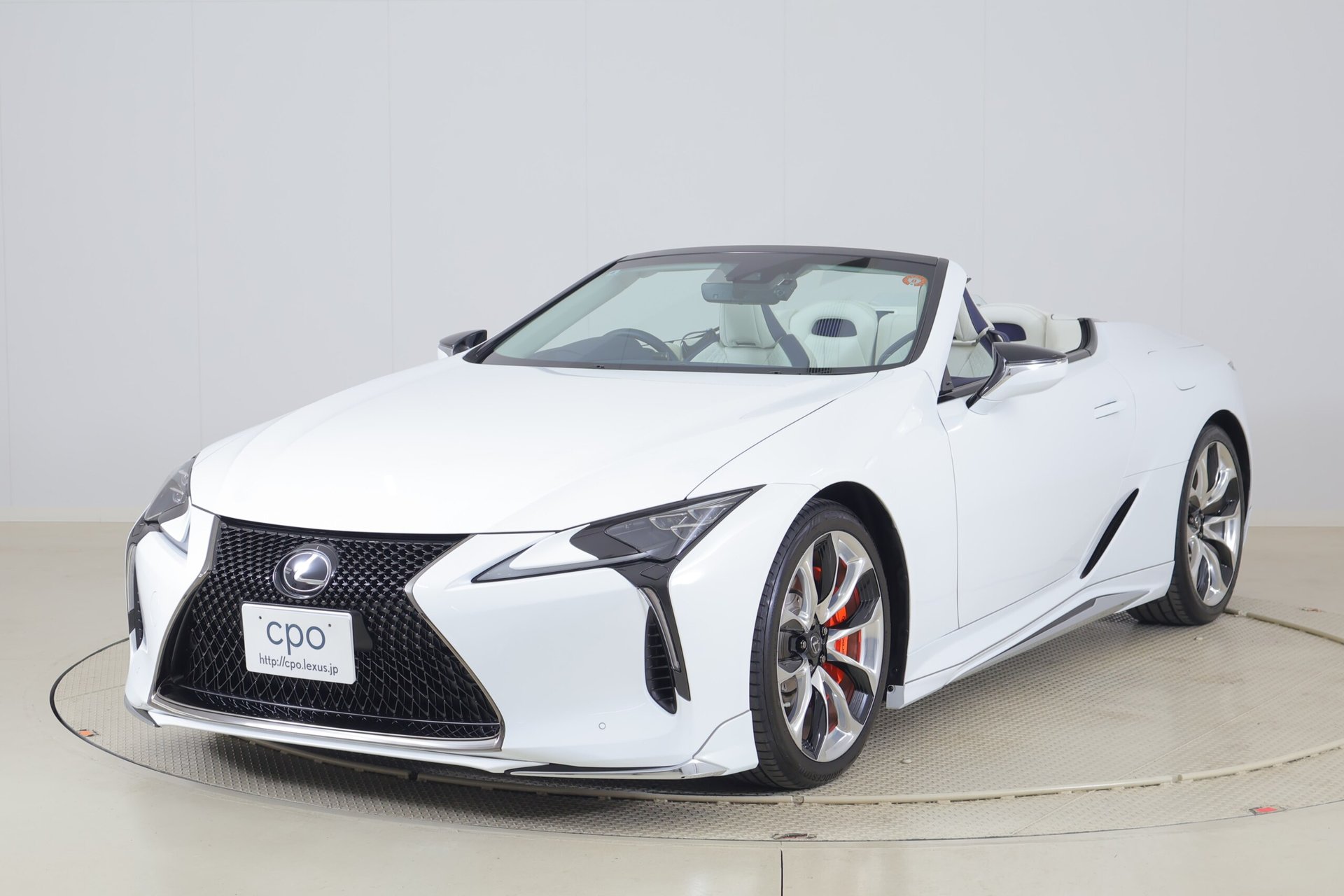 LEXUS LC CONVERTIBLE - View 1