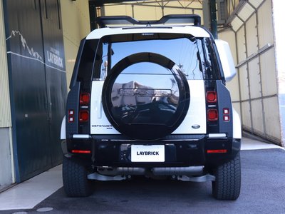 LAND ROVER DEFENDER - 9