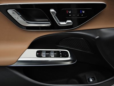 صورة مصغرة 24 لـ 2024 Mercedes-BENZ E-CLASS