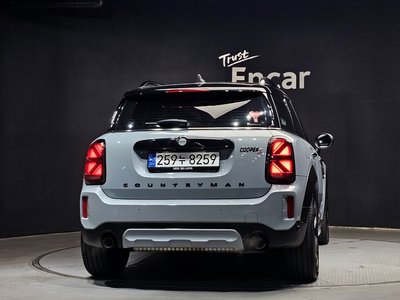 MINI COUNTRYMAN - 4